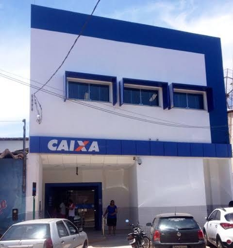 Número insuficiente de funcionários afeta atendimento na agência da Caixa de Camamu