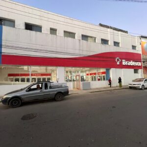 Leia mais sobre o artigo Bradesco de Ilhéus é o único banco da cidade que ainda não vacinou funcionários contra gripe