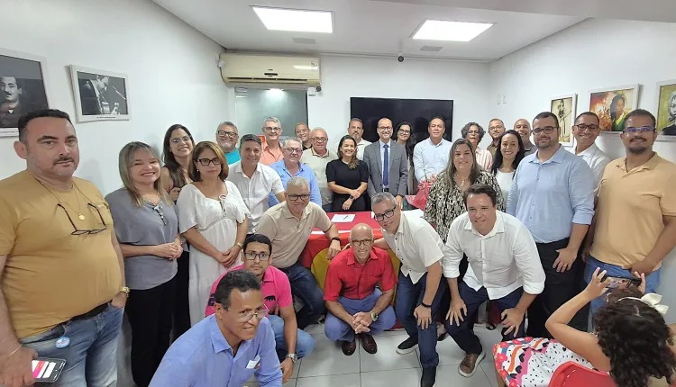 Leia mais sobre o artigo Nova diretoria do Sindicato de Itabuna e Região toma posse