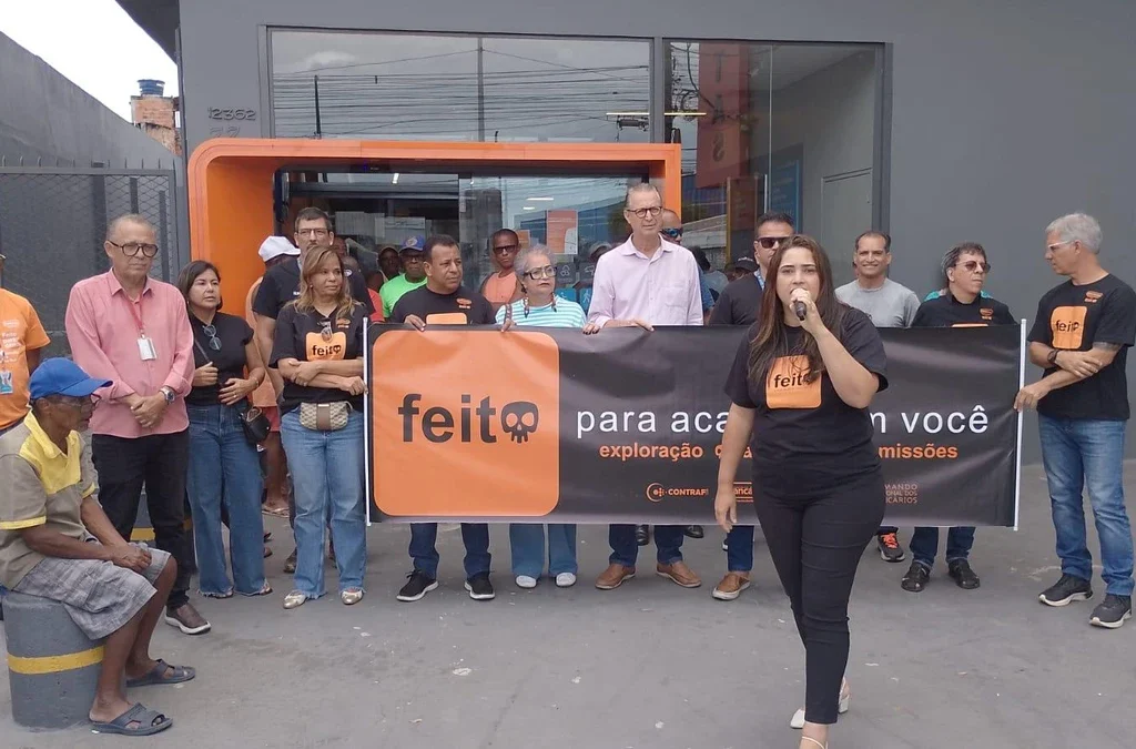 Leia mais sobre o artigo Itaú fecha quatro agências neste mês e transfere mais de 31 mil clientes na Bahia